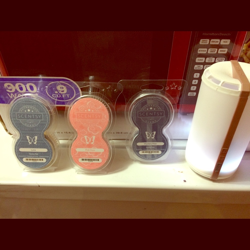 Scentsy Go with Pods